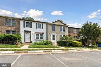 7994 Tyson Oaks Cir in Vienna, VA - Building Photo - Building Photo