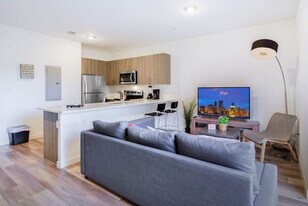 171 NW 158th St, Unit SI FL1-ID1022246P in Miami, FL - Building Photo