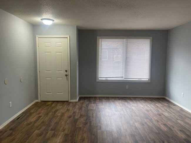 1046 S Lexington Ave in Springfield, MO - Building Photo - Building Photo