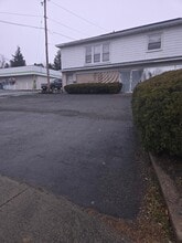 639 Pawling Ave in Troy, NY - Building Photo - Building Photo