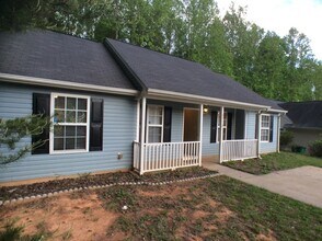 4710 Biesterfield Dr in Charlotte, NC - Building Photo - Building Photo