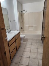 239 176th St E in Spanaway, WA - Foto de edificio - Building Photo