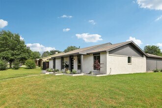 12540 High Meadow Dr in Dallas, TX - Building Photo - Building Photo