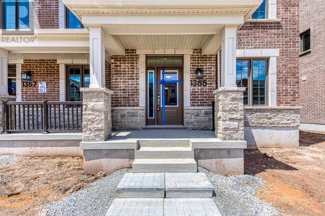 1365 William Halton Pkwy in Oakville, ON - Building Photo - Building Photo