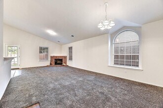 10516 Beard Ave in Austin, TX - Building Photo - Building Photo