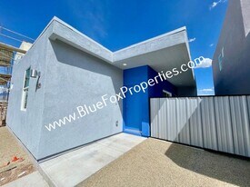 1820 S Poetry Ln in Tucson, AZ - Building Photo