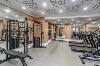 Urbn Edge in Flushing, NY - Foto de edificio - Interior Photo