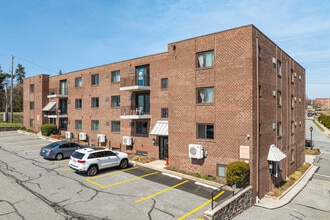 Parkwoode II in Ridley Park, PA - Building Photo - Building Photo