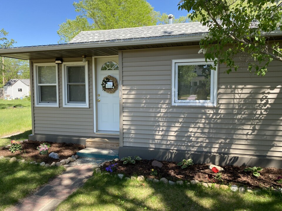 1016 America Ave NW in Bemidji, MN - Building Photo
