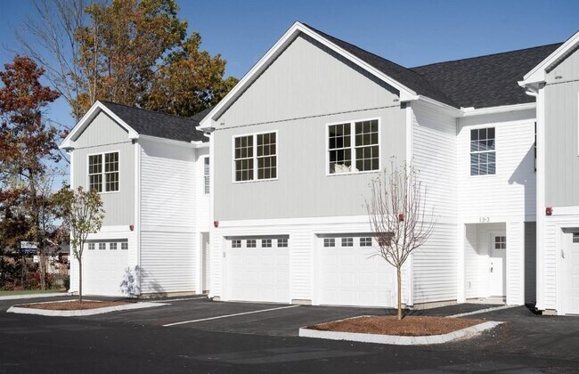 15 Suffolk Rd in Concord, NH - Building Photo - Building Photo