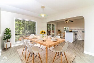 4940 Karls Gate Dr in Marietta, GA - Building Photo - Building Photo