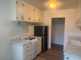 1271 Murray Ave, Unit #C in San Luis Obispo, CA - Building Photo