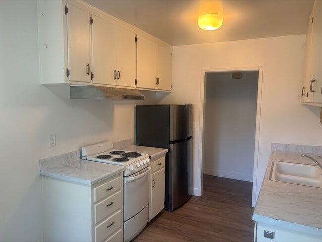 1271 Murray Ave, Unit #C