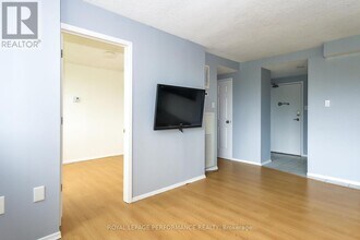 530-530 Laurier Ave W in Ottawa, ON - Building Photo - Building Photo