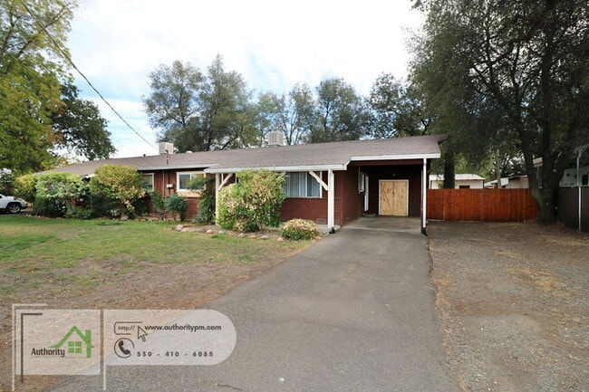 20877 Cottonwood Dr in Cottonwood, CA - Building Photo - Building Photo