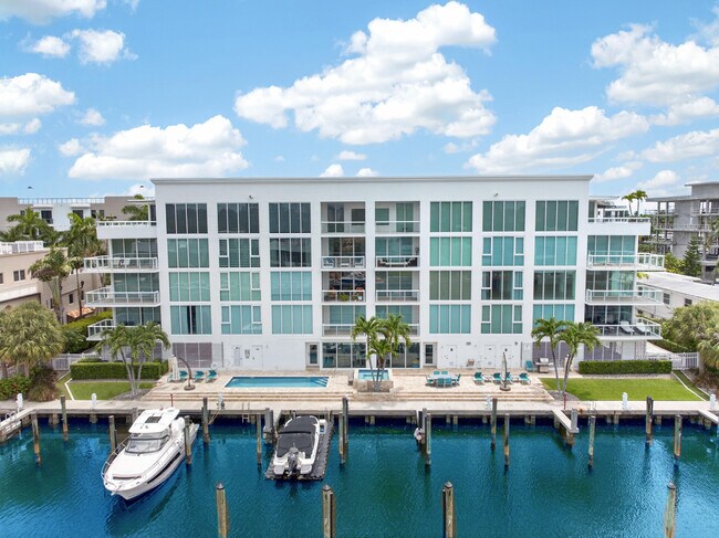 property at 45 Hendricks Isle