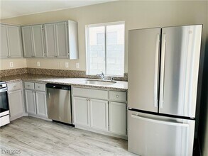 3713 Cactus Wheel Ct in Las Vegas, NV - Building Photo - Building Photo