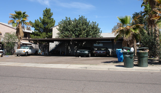 1924 W Village Dr in Phoenix, AZ - Building Photo - Building Photo