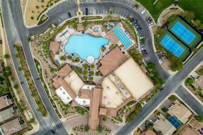 280 Via Di Citta Dr in Henderson, NV - Building Photo - Building Photo