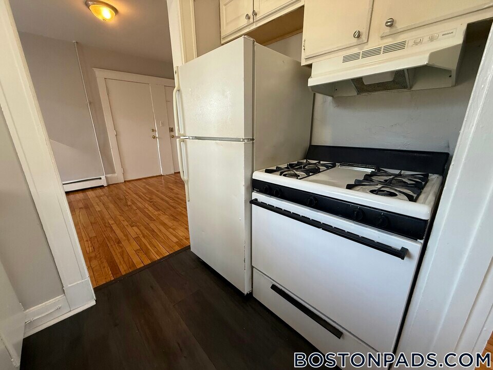 3 Kingsley Terrace in Lynn, MA - Building Photo