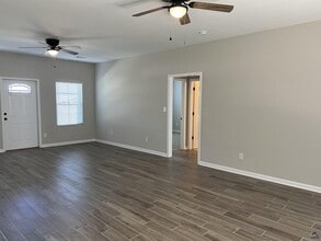 99 Azalea Ave in Bonaire, GA - Building Photo - Building Photo