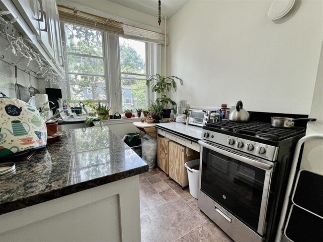 77 Martin St, Unit 1