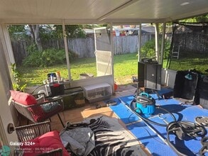 311 NE 42nd St in Oakland Park, FL - Building Photo - Building Photo