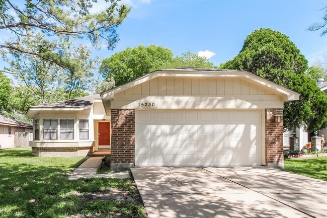property at 15230 Loma Paseo Dr