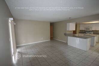 4639 River Overlook Dr in Valrico, FL - Foto de edificio - Building Photo