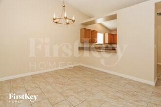 5412 Redview Ct in North Las Vegas, NV - Foto de edificio - Building Photo