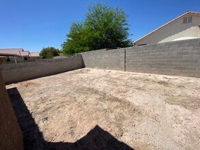 3725 Penny Cross Dr in North Las Vegas, NV - Building Photo - Building Photo