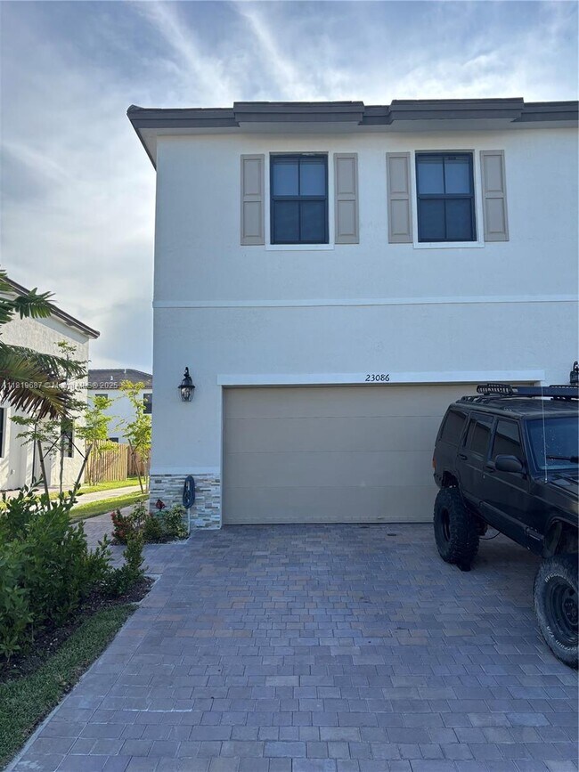 23086 SW 130th Ave in Miami, FL - Building Photo - Building Photo