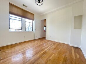 29 Brainerd Rd, Unit 205 in Boston, MA - Foto de edificio - Building Photo