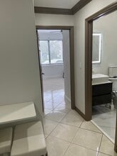 13991 SW 152nd Ter, Unit KENDALL MOVE-IN -Special in Miami, FL - Building Photo - Building Photo