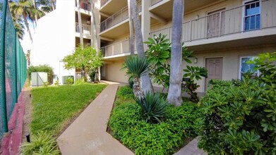 2216 Gulf Blvd in South Padre Island, TX - Building Photo - Building Photo