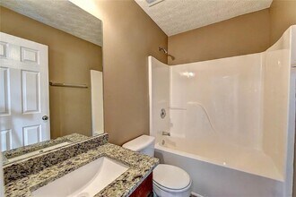 670 Roxford Ln NE in Buford, GA - Building Photo - Building Photo