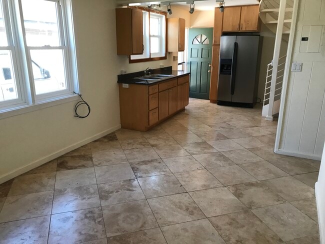 property at 1504 Palolo Ave