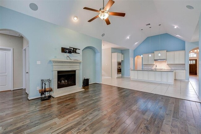 2603 Deerwood Heights Ln in Manvel, TX - Building Photo - Building Photo