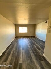 2390 Nelson Way in Sparks, NV - Building Photo - Building Photo