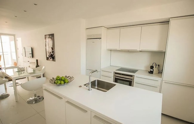 220 Nice Ln in Newport Beach, CA - Building Photo - Building Photo