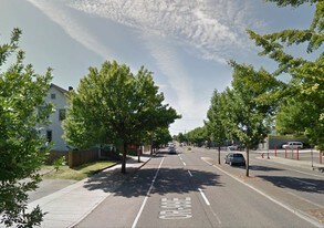 2240 Martin Luther King Blvd in Portland, OR - Building Photo