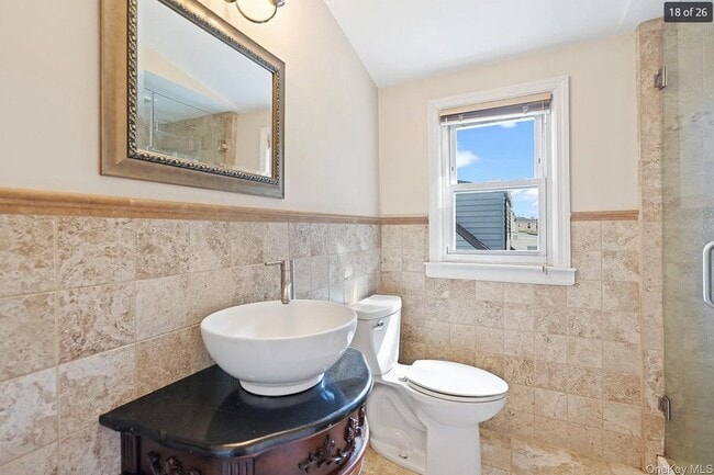 304 Unqua Rd in Massapequa, NY - Building Photo - Building Photo