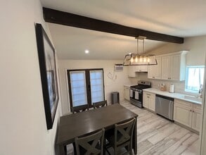 28445 Lewis Pl in Agoura Hills, CA - Building Photo - Building Photo