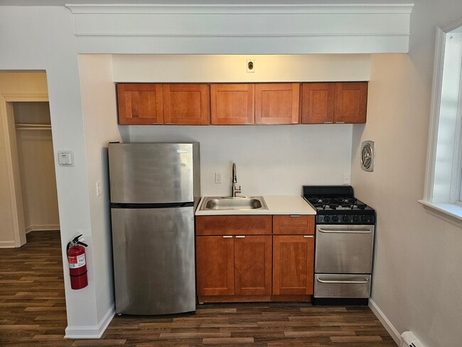 17 Old Allamuchy Rd, Unit 1