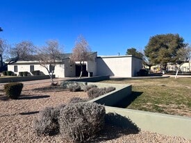 Foothills Village in Phoenix, AZ - Building Photo