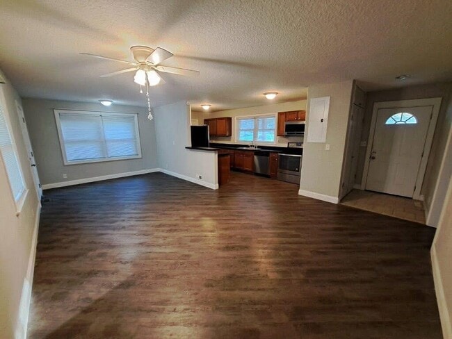 664 Mitscher Dr in Brunswick, GA - Building Photo - Building Photo