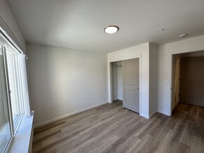 River Walk Terrace in Paso Robles, CA - Building Photo - Building Photo