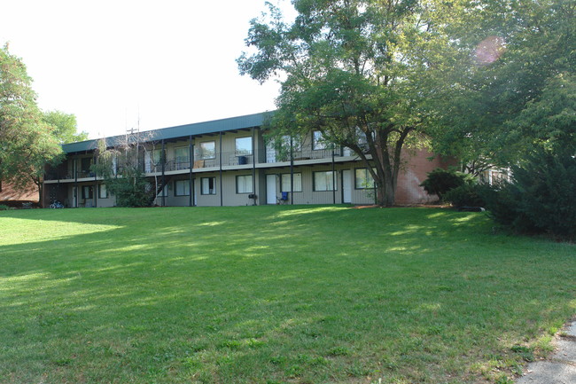 River Ridge Apartments in Spokane, WA - Building Photo - Building Photo