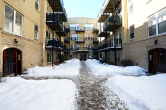 4012-4020 N Albany Ave in Chicago, IL - Foto de edificio - Building Photo
