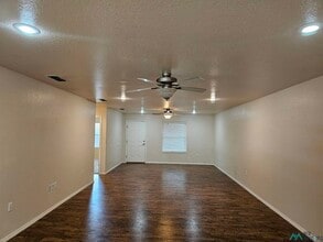 2541 Fred Daugherty Ave in Clovis, NM - Building Photo - Building Photo